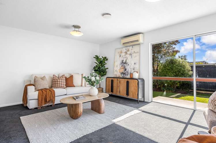 2/3 Quinton Place Bishopdale_6