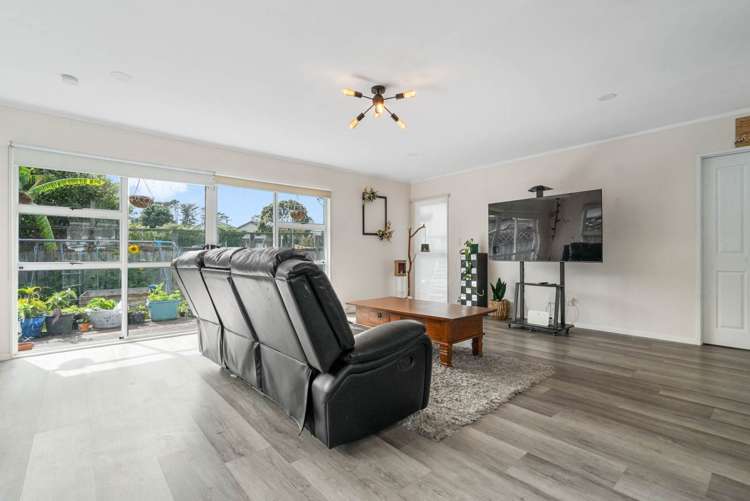 2/8 Freeland Avenue Mt Roskill_6