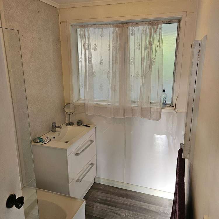 75 Waihemo Street Waitangirua_10