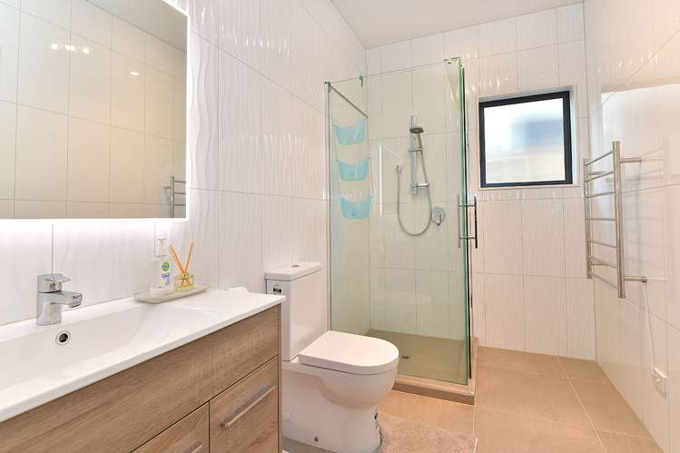 3 Resolution Drive Gulf Harbour_19