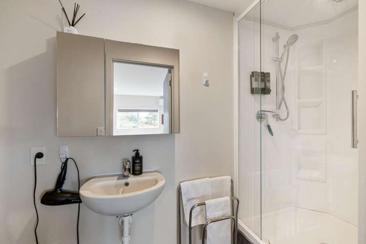 14 Mccormacks Bay Road Mount Pleasant_24