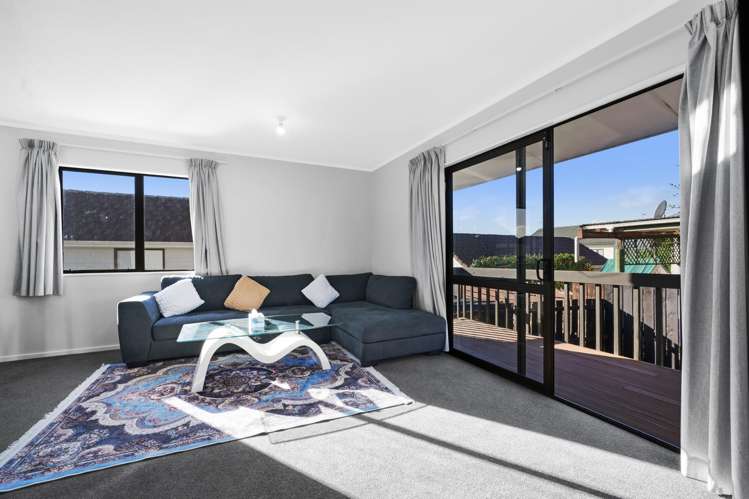 2/9 Porchester Road_2