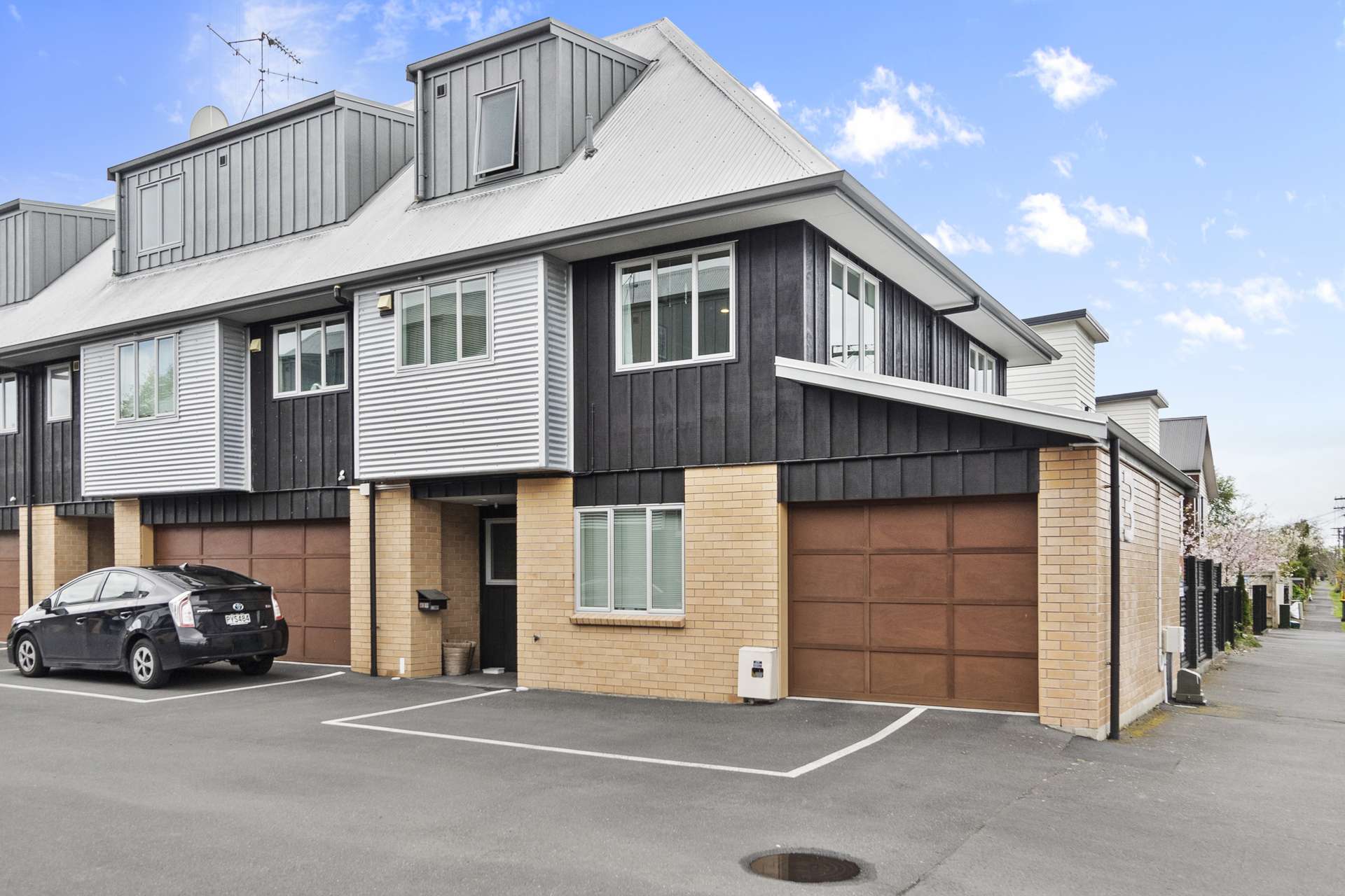 43d Cook Street Hamilton East_0