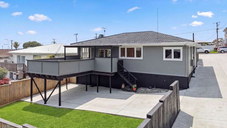 1/11 Kia Ora Road_2