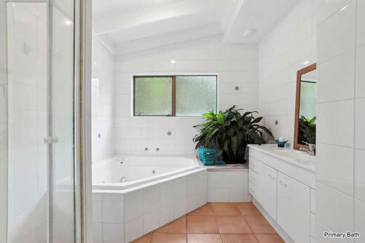 33 Quinns Road Waiatarua_20