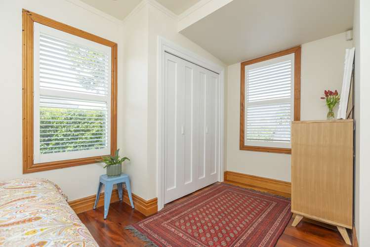 17 Onewa Road Northcote_9