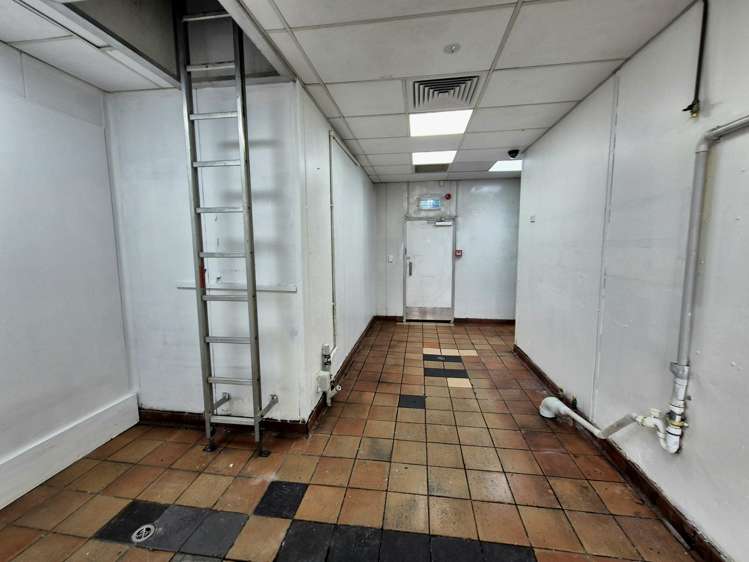 523 Ellerslie Panmure Highway Mt Wellington_6