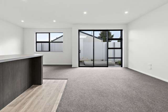 7/102 Swayne Road 11373_3