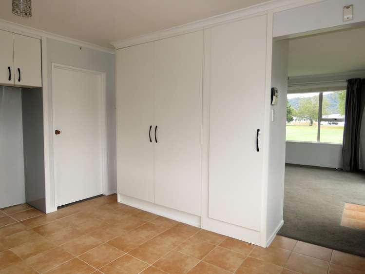 7 Crampton Road Reefton_4