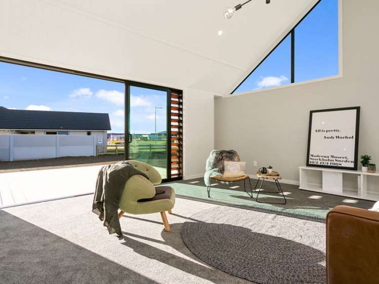 37 Alan Livingston Drive Cambridge_10