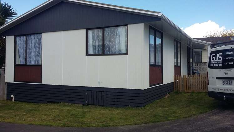 1/141 Carnoustie Drive Wattle Downs_0