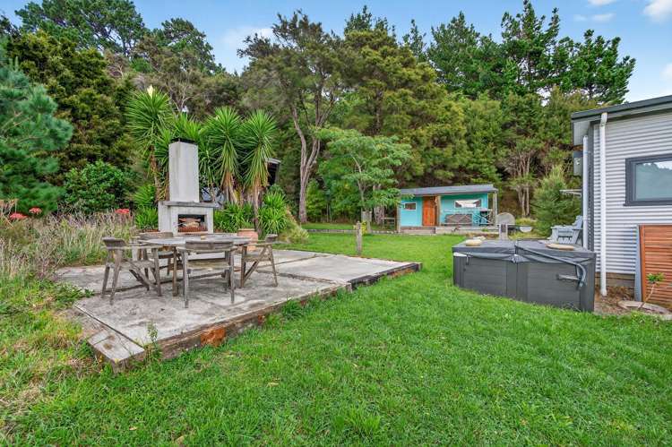 5528 Masterton Castlepoint Road Castlepoint_18