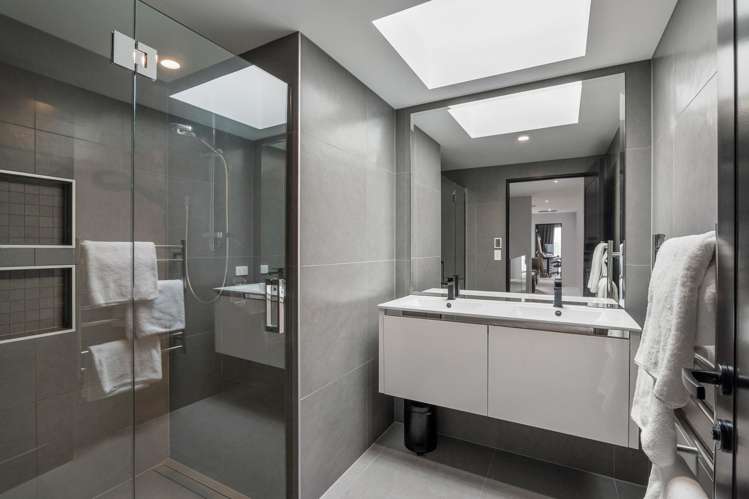 29 Carnaveron Drive Lincoln_17