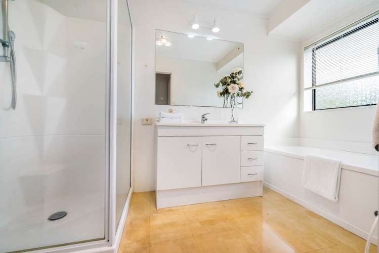 2a Richard Avenue Bucklands Beach_9