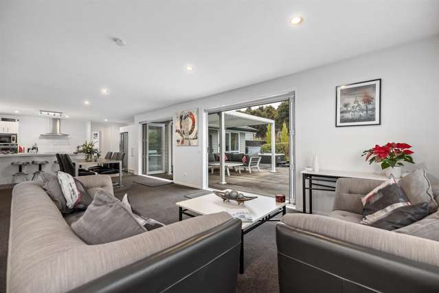 43 Kingfisher Crescent Albert Town_3