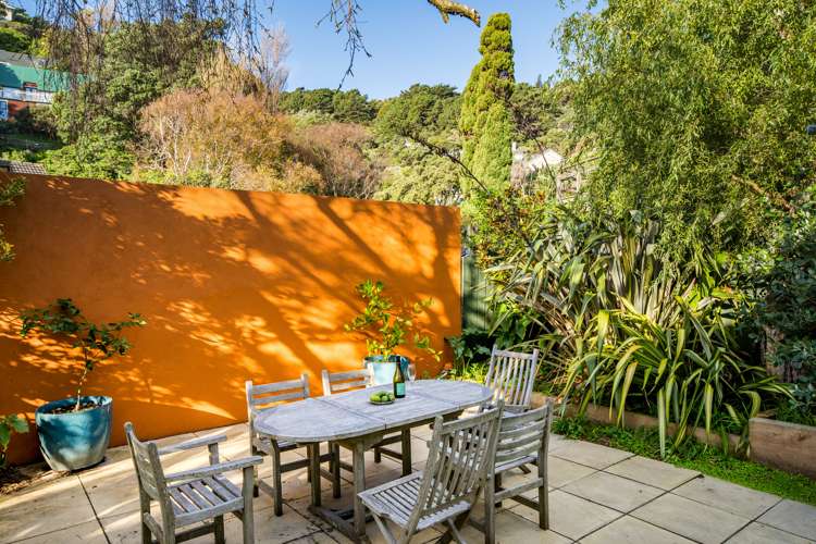 2 Elphinstone Avenue Strathmore Park_14