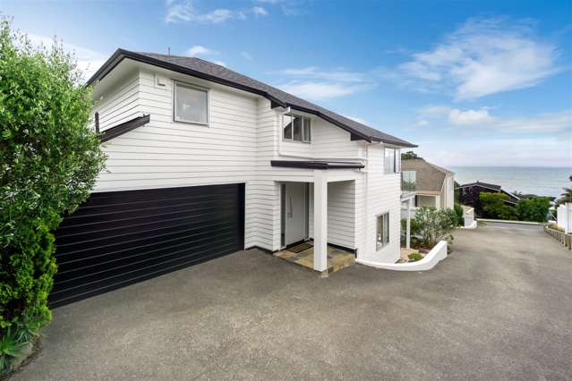 2/14 Bournemouth Terrace Murrays Bay_1