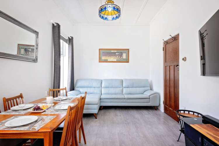 104 Ferry Road Clive_10