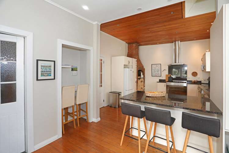 55 Hawkestone Road_5