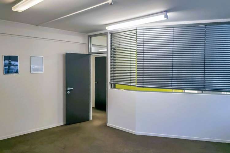 Unit 4/239-243 Great South Road Drury_6