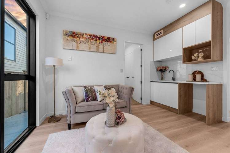 130 McQuoids Road_0