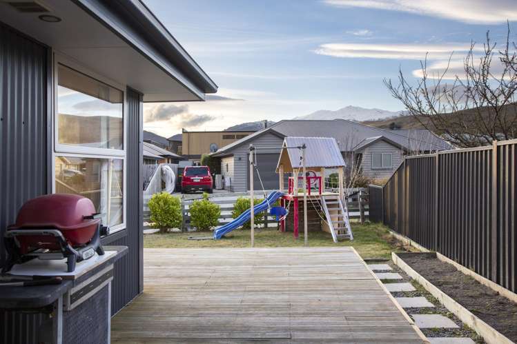 3 Tudor Lane, Shotover Country Lower Shotover_25