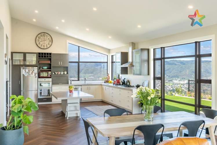 13a Winifred Way Belmont_14