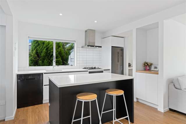 16 William Hadlow Place Hatfields Beach_4