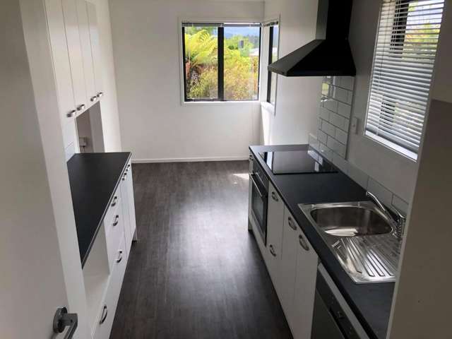 9 Bay Grove Pukehangi_1