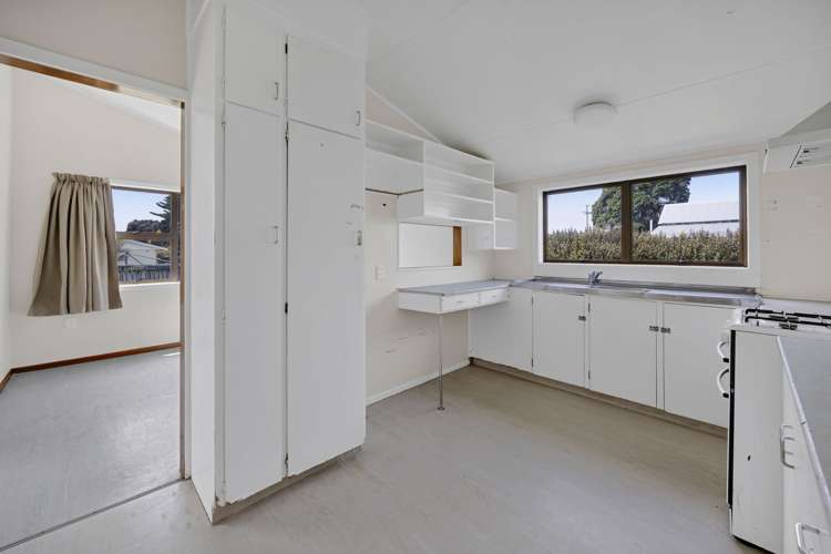 120 Broadway Waitara_16