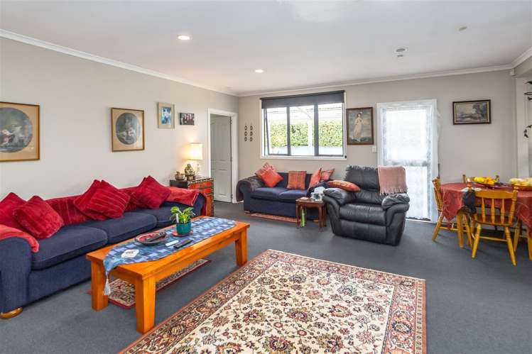 26 Kent Street Carterton_18