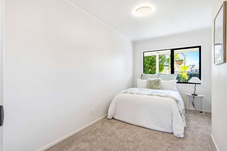 37 & 37A Glennandrew Drive Half Moon Bay_18