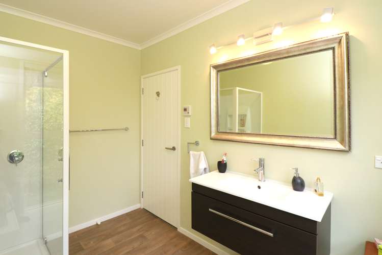 153 Flora Road East Makarewa_24