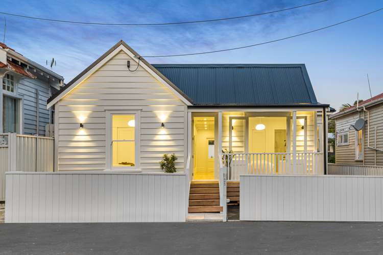 4 Cheltenham Road Devonport_18