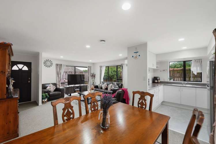 47 Michael Jones Drive Flat Bush_7