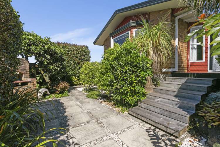 2/8 Miro Road Mangere Bridge_12