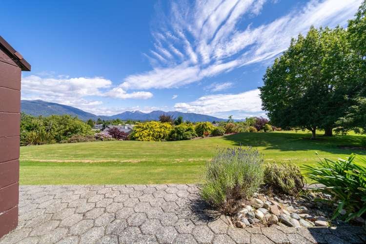 4 Burnby Place Te Anau_9