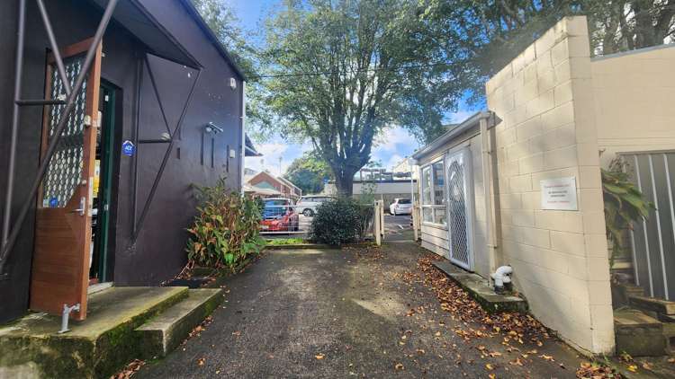 2B Empire Road Epsom_8