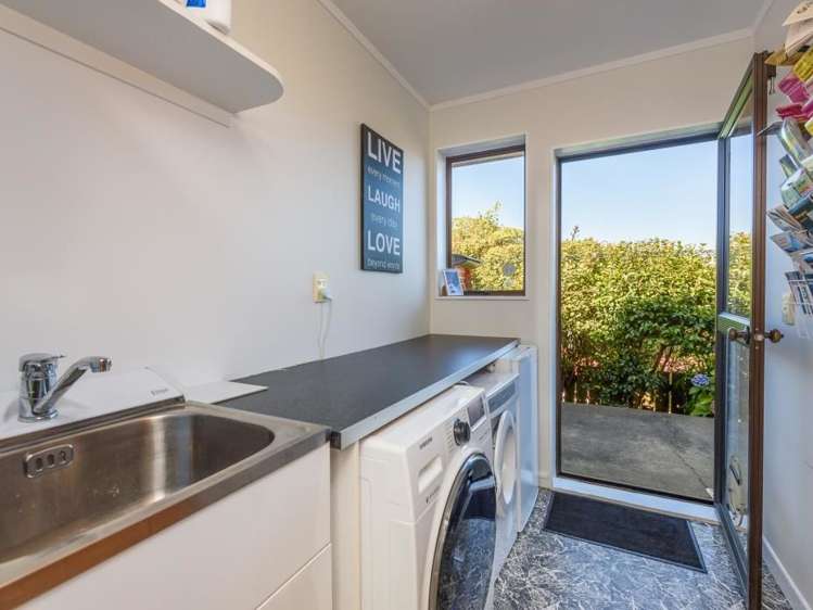 4 Ramphal Terrace Khandallah_18