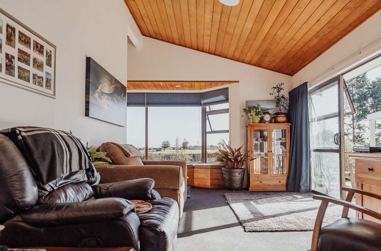 987 State Highway 6 Camerons_8