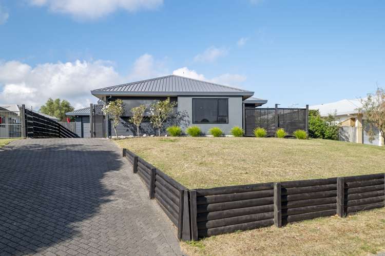 54 Balmoral Drive Hilltop_13