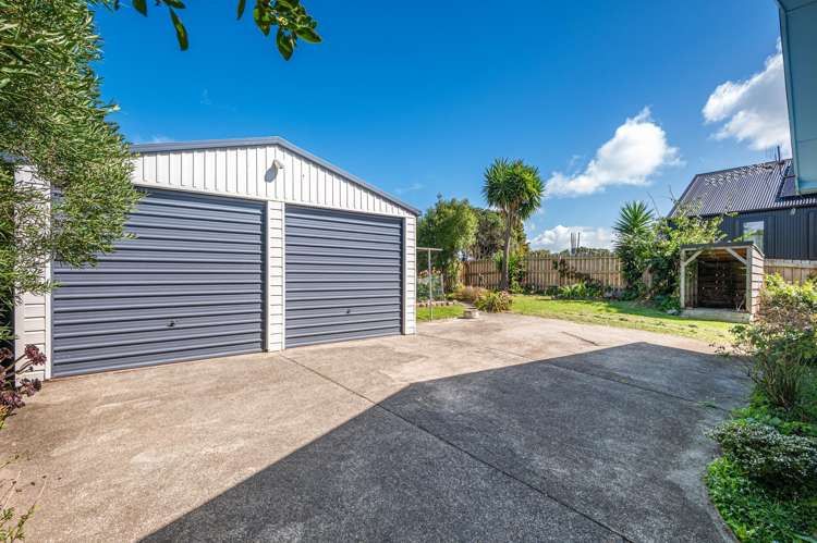 2 Coromandel Road Oneroa_17