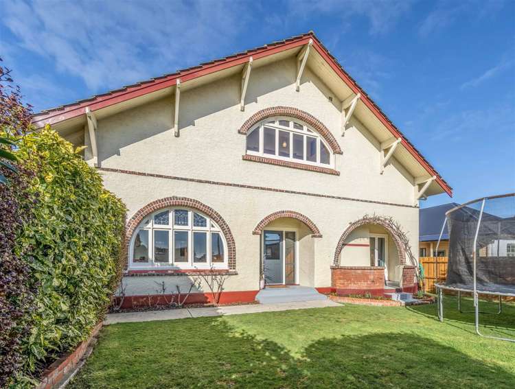 239 Herbert Street Windsor_33