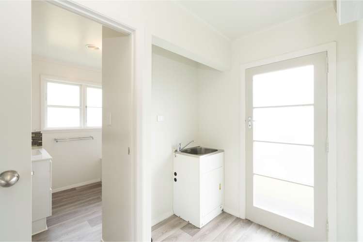 17 Bartholomew Road Levin_10