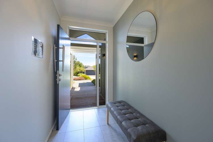 55 Fairose Drive Richmond_5