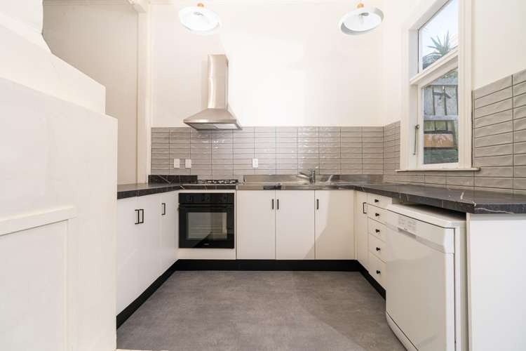 254 Adelaide Road_5