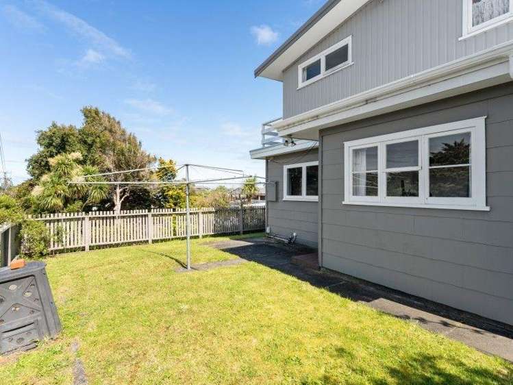 111 Golf Road 1330_8