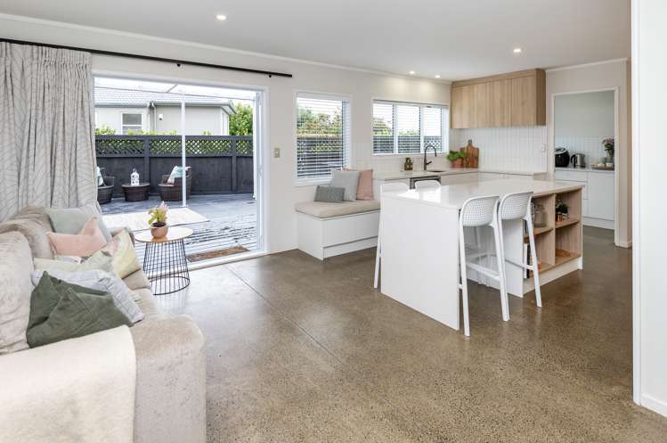 5 Thistle Close Beachlands_13