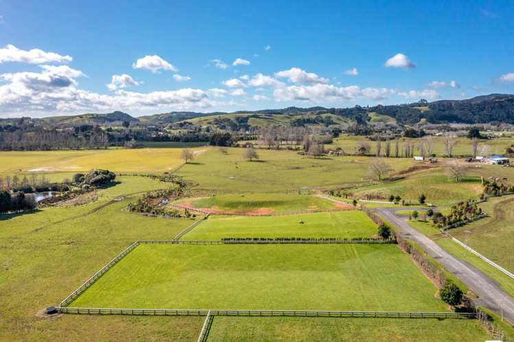 144 Monument Road Clevedon_3