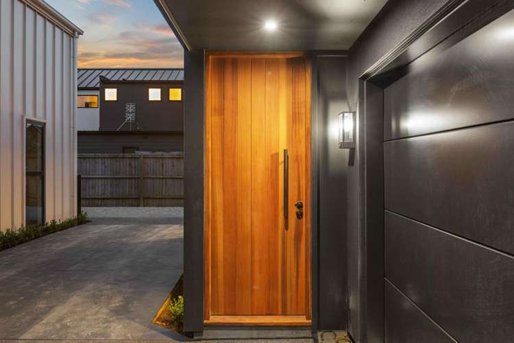 1/60 Innes Road Merivale_13